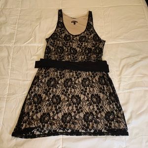 Express Dress with Belt Size Large